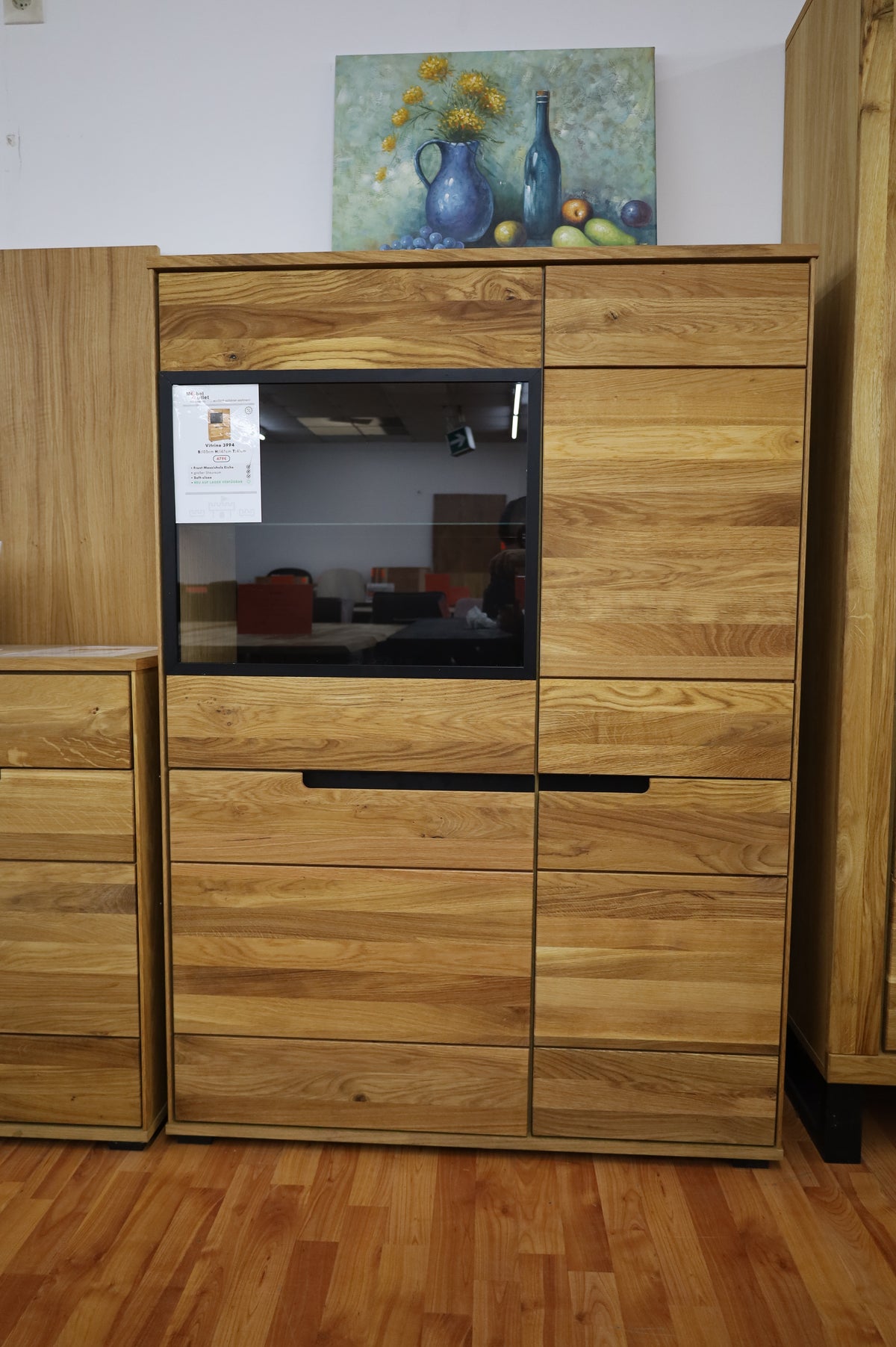 Vitrine + Soft-Close + Front Massiv Holz Eiche + großer Stauraum – möbel-outlet-24